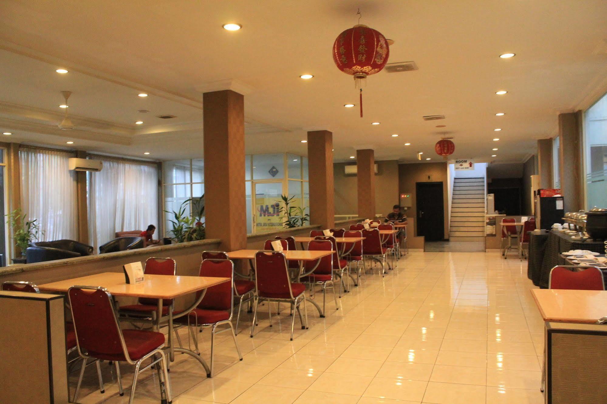 Hotel Sinar 3 Sedati Exteriér fotografie
